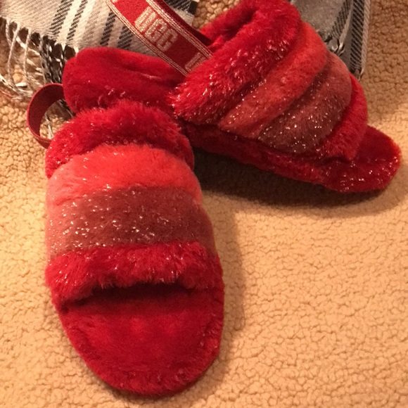 New UGG FLUFF Yeah Red SLIDES w HEAL STRAP size 6 ( fit like 7) - Picture 4 of 11